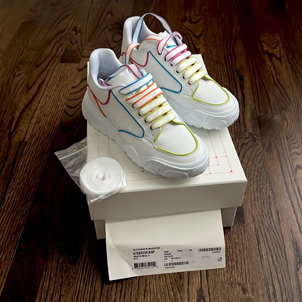 Brand new, never used, Alexander McQueen New Court Sneakers